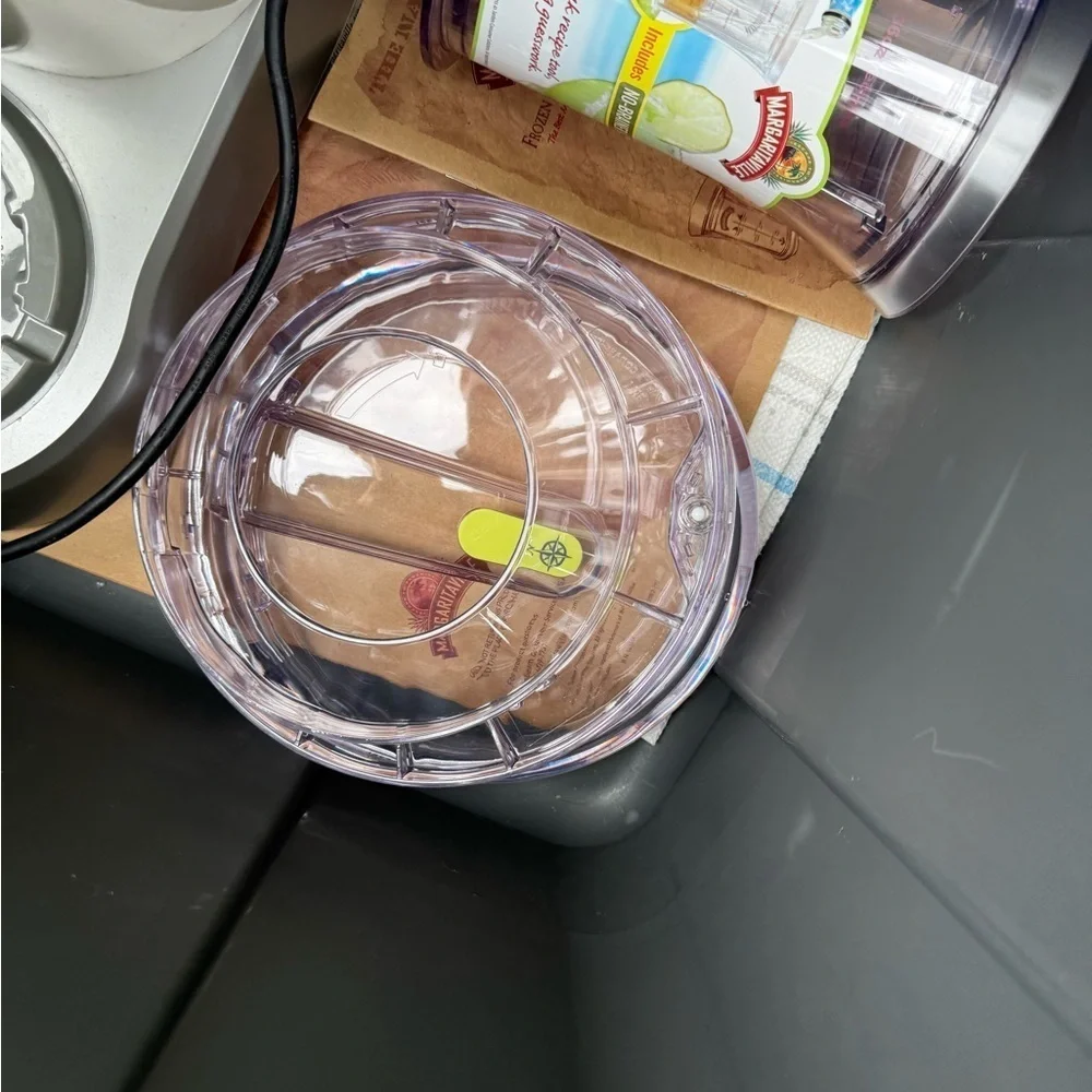 Margaritaville Blender set - Like new